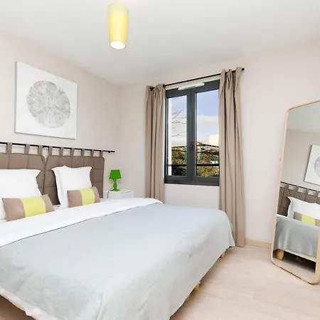 3 Bedrooms: 200m From Croisette Daire Cannes