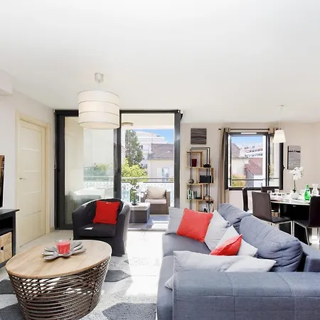 Apartment 3 Bedrooms: 200m From Croisette