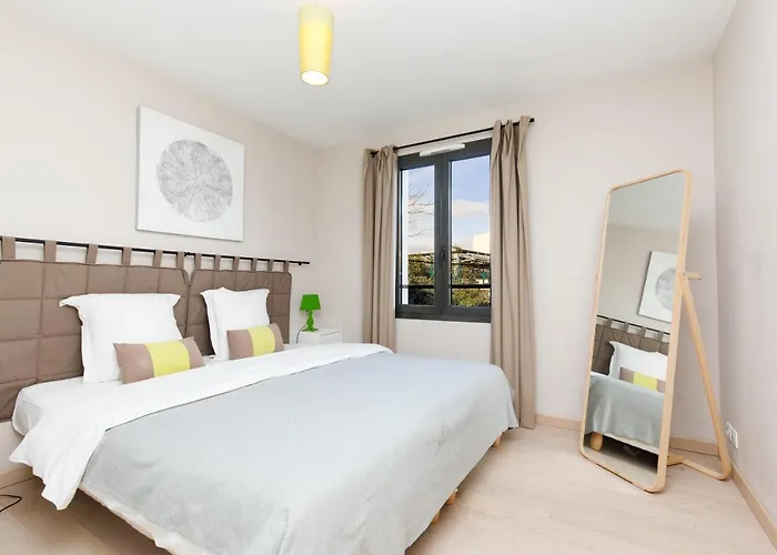 3 Bedrooms: 200m From Croisette Apartman Cannes