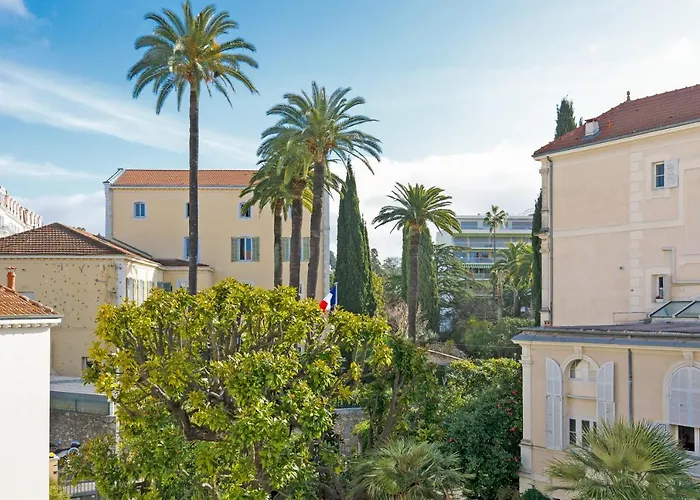 3 Bedrooms: 200m From Croisette Apartman *